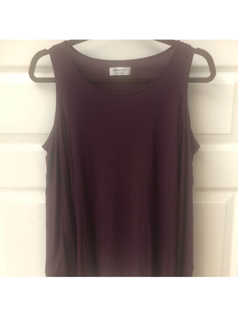 BAILEY/44 COLD SHOULDER TOP IN PLUM 💕 SZ M - Picture 3 of 9